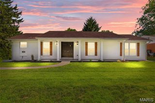 104 Primrose Lane, Fairview Heights, IL 62208