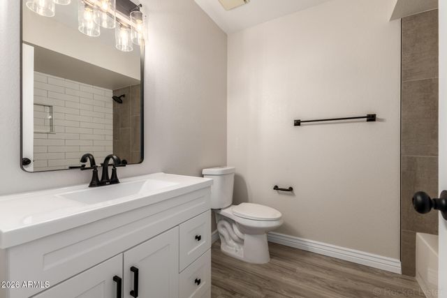 9918 N 95TH Drive B, Peoria, AZ 85345