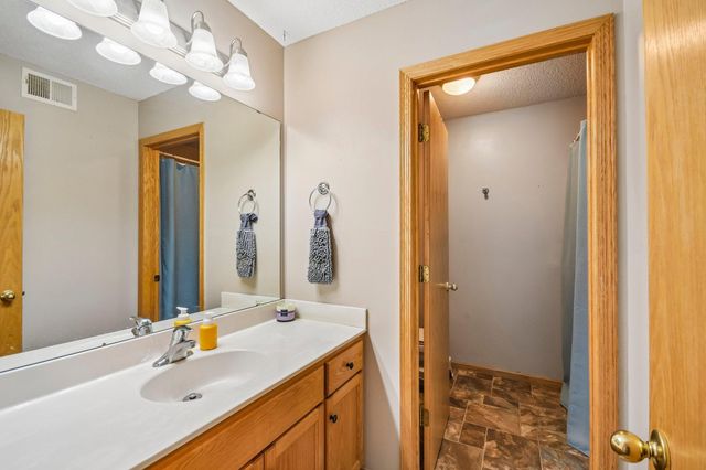 23092 Navajo Street NW, Saint Francis, MN 55070