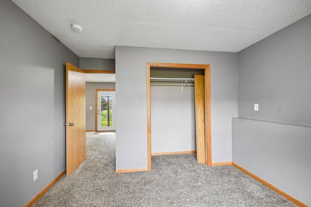 23092 Navajo Street NW, Saint Francis, MN 55070