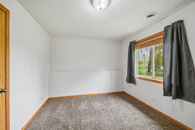 23092 Navajo Street NW, Saint Francis, MN 55070