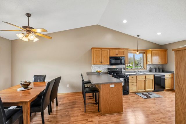23092 Navajo Street NW, Saint Francis, MN 55070