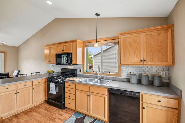 23092 Navajo Street NW, Saint Francis, MN 55070