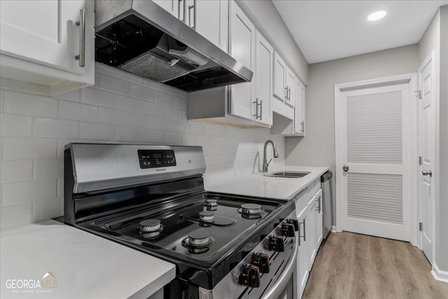 1701 Hawthorne Avenue 12, College Park, GA 30337