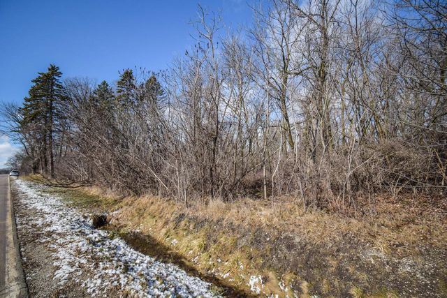 3680 E FITZSIMMONS ROAD, Oak Creek, WI 53154
