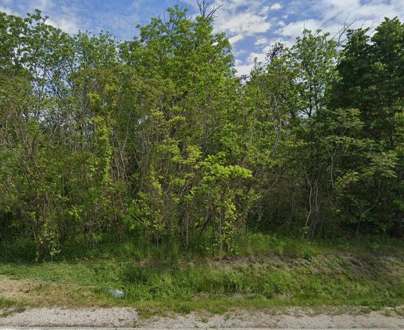 3680 E FITZSIMMONS ROAD, Oak Creek, WI 53154
