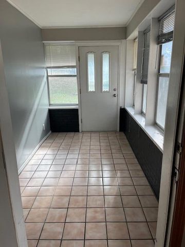 5900 S RIVER HILLS RD, Columbia, MO 65203