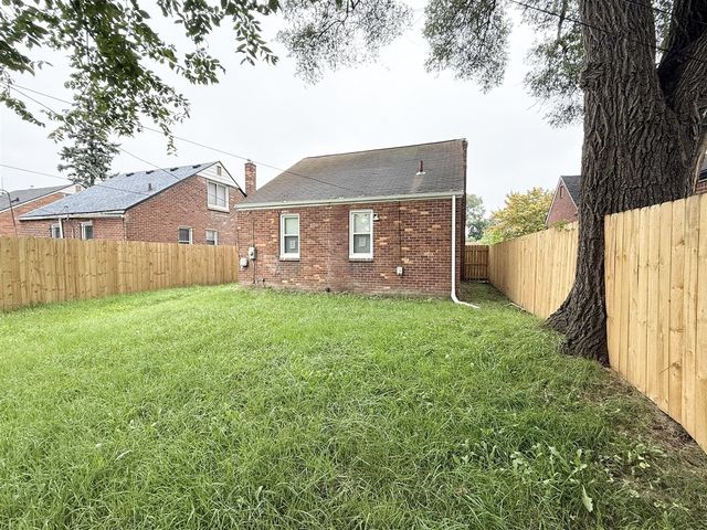 19315 Annchester Road, Detroit, MI 48219