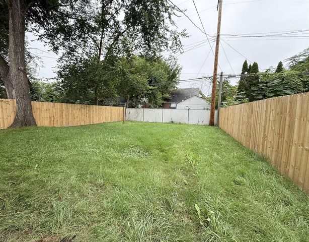 19315 Annchester Road, Detroit, MI 48219