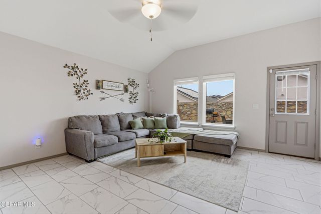 13804 Sky Harbor Avenue, El Paso, TX 79928