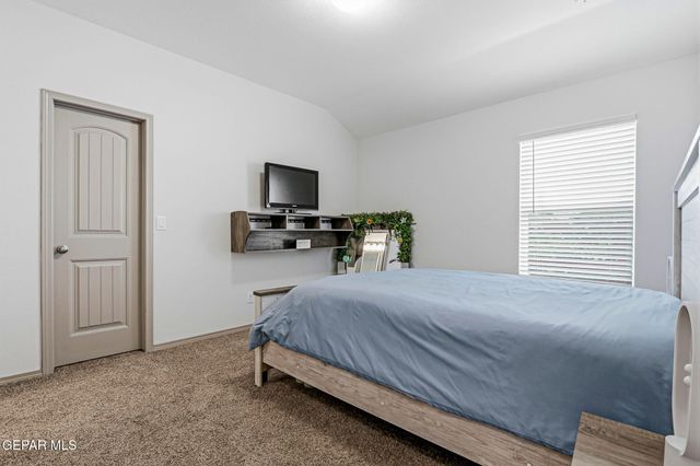 13804 Sky Harbor Avenue, El Paso, TX 79928
