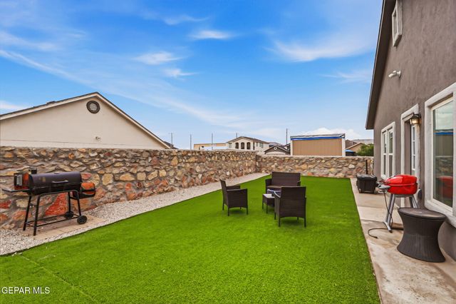 13804 Sky Harbor Avenue, El Paso, TX 79928