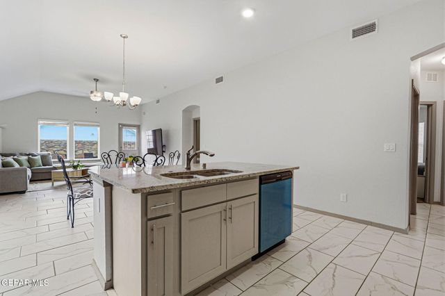 13804 Sky Harbor Avenue, El Paso, TX 79928
