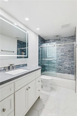 5054 E Atherton Street, Long Beach, CA 90815