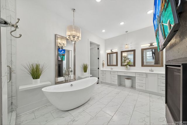 217 W Johnson, San Antonio, TX 78204