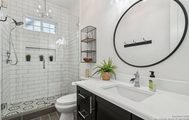 217 W Johnson, San Antonio, TX 78204