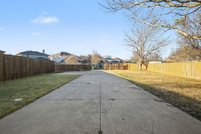 1205 Shakleford Circle, Cedar Hill, TX 75104