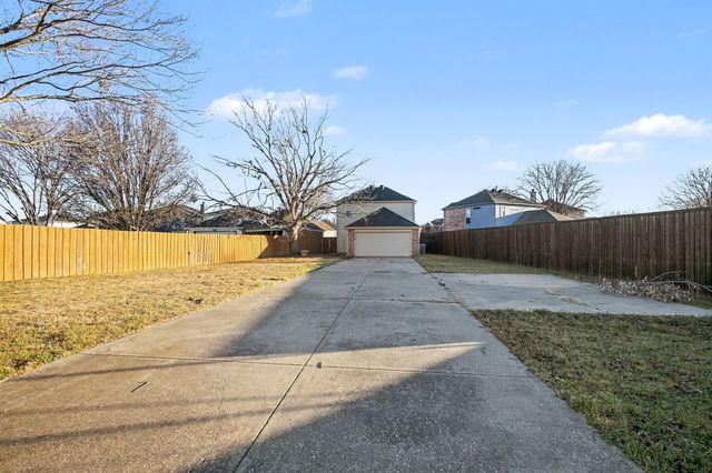 1205 Shakleford Circle, Cedar Hill, TX 75104