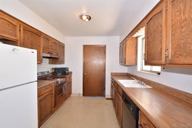 1055 Branding Iron Drive, Colorado Springs, CO 80915