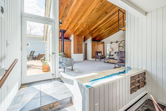 1307 Beechwood Drive, Ann Arbor, MI 48103