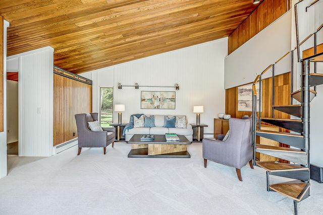 1307 Beechwood Drive, Ann Arbor, MI 48103