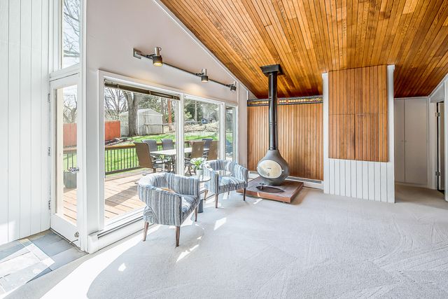 1307 Beechwood Drive, Ann Arbor, MI 48103