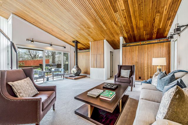 1307 Beechwood Drive, Ann Arbor, MI 48103