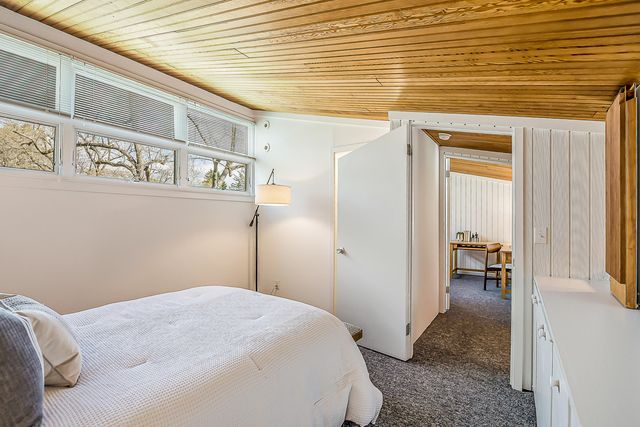 1307 Beechwood Drive, Ann Arbor, MI 48103