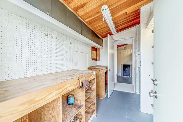 1307 Beechwood Drive, Ann Arbor, MI 48103