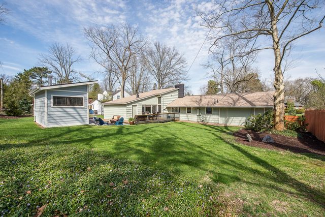 1307 Beechwood Drive, Ann Arbor, MI 48103