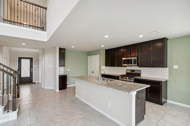 18422 Stablewood Manor Trail, Richmond, TX 77407