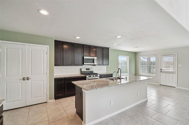 18422 Stablewood Manor Trail, Richmond, TX 77407