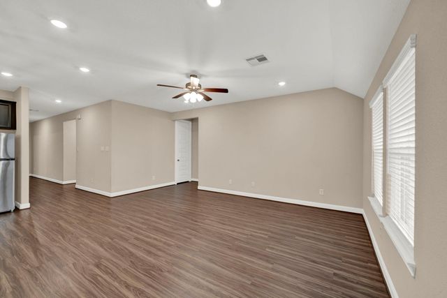 2217 Gadwall Court, Conroe, TX 77384