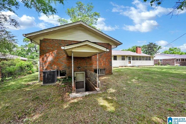 1606 WOODLAND STREET NW, Cullman, AL 35055