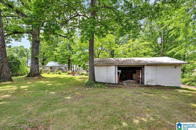 1606 WOODLAND STREET NW, Cullman, AL 35055