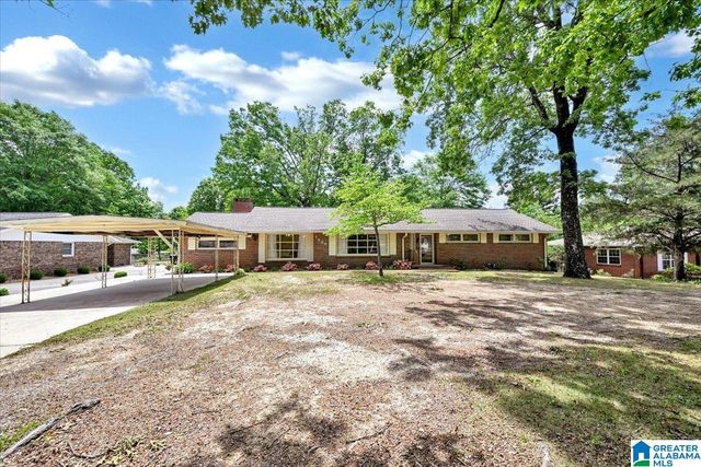 1606 WOODLAND STREET NW, Cullman, AL 35055