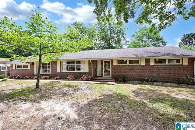 1606 WOODLAND STREET NW, Cullman, AL 35055