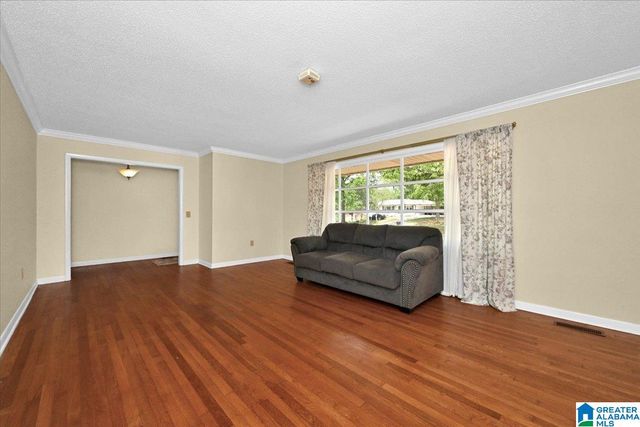 1606 WOODLAND STREET NW, Cullman, AL 35055