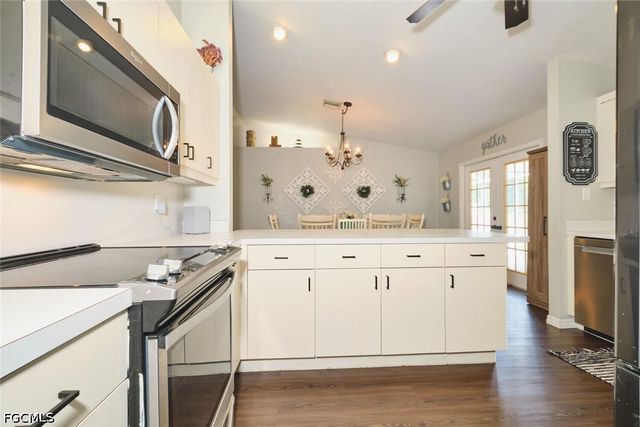 6649 Hartland ST, Fort Myers, FL 33966