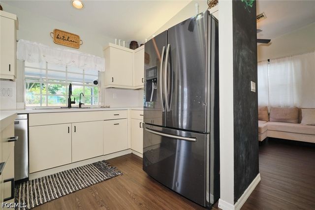 6649 Hartland ST, Fort Myers, FL 33966