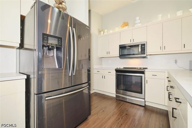 6649 Hartland ST, Fort Myers, FL 33966