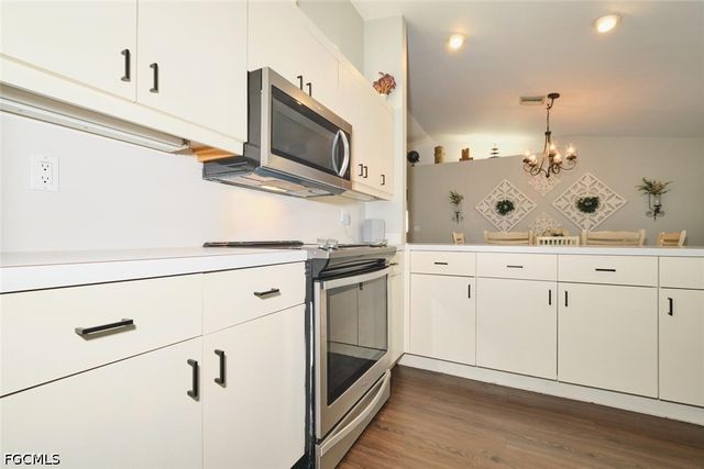 6649 Hartland ST, Fort Myers, FL 33966