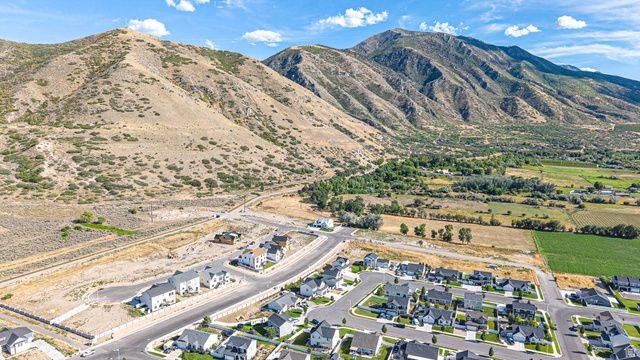 1833 S 100 E, Payson, UT 84651