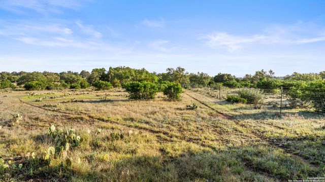 LOT 4 Vista Ridge, Round Mountain, TX 78663