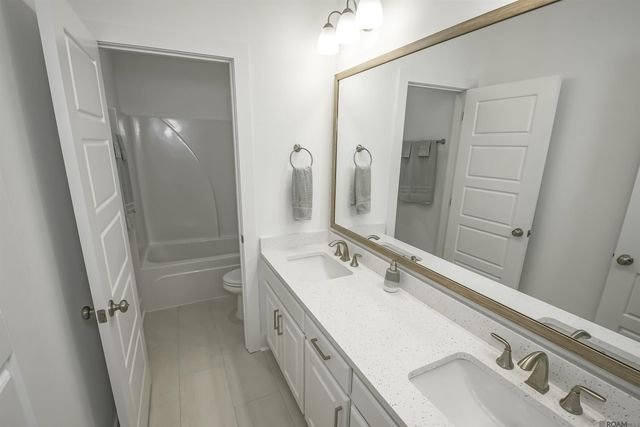 654 Turnstone Ave, Baton Rouge, LA 70819