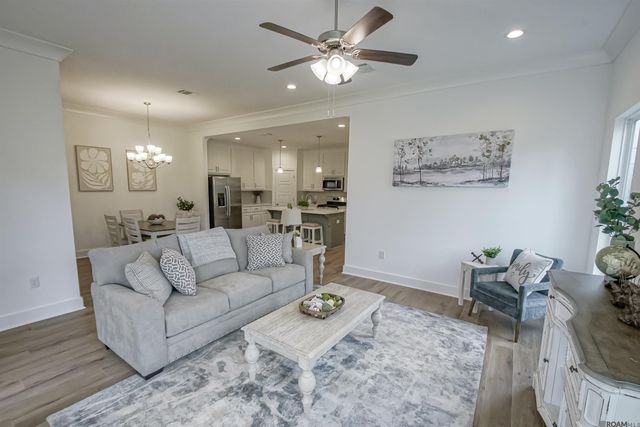 654 Turnstone Ave, Baton Rouge, LA 70819