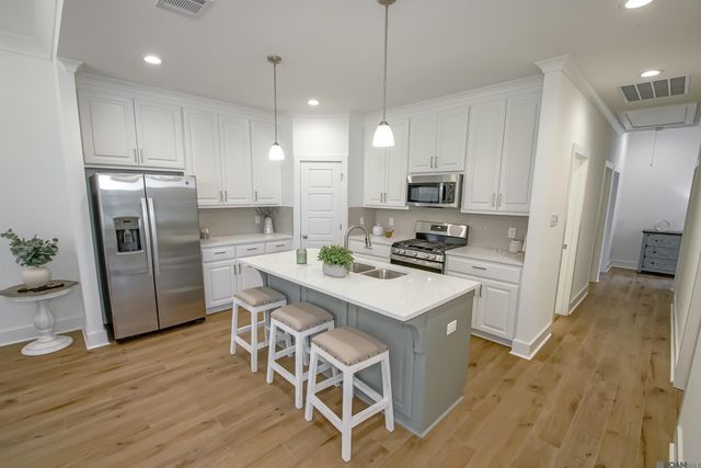 654 Turnstone Ave, Baton Rouge, LA 70819