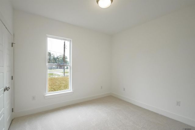 654 Turnstone Ave, Baton Rouge, LA 70819