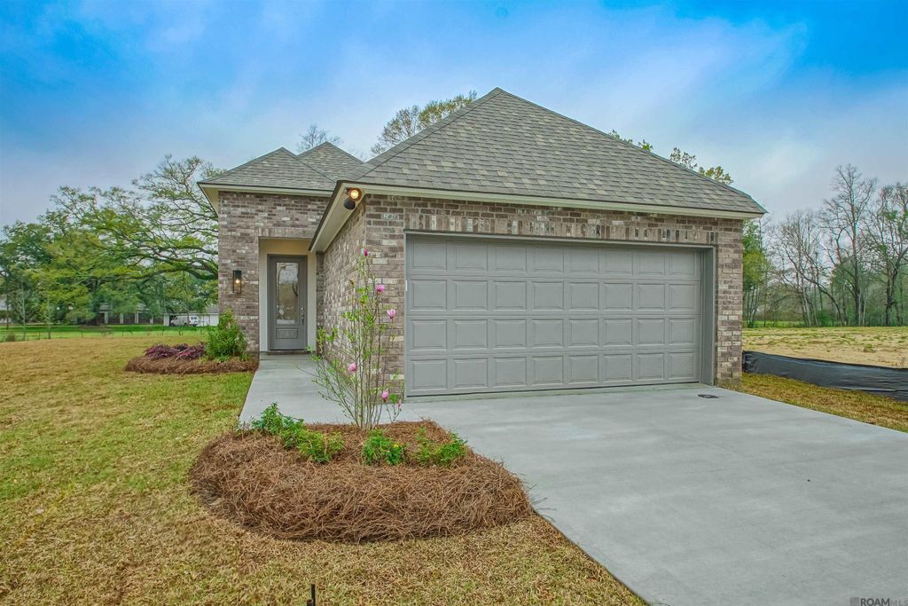 654 Turnstone Ave, Baton Rouge, LA 70819