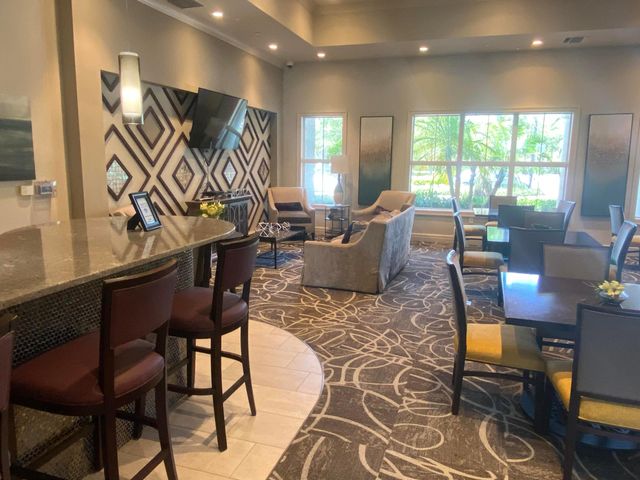 3964 Poinciana Lane, Hollywood, FL 33021